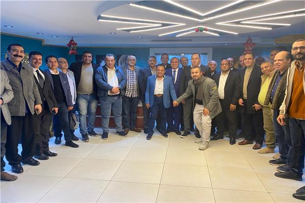 لقاء عبد المحسن سلامة بمجموعة من الزملاء الصحفيين من النقاد الرياضيين