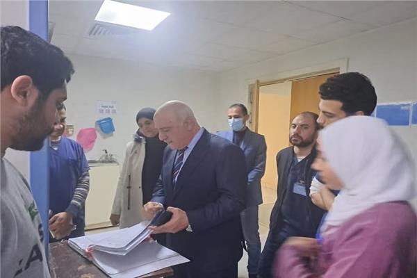 وكيل صحة بالقليوبية يتفقد المستشفيات 