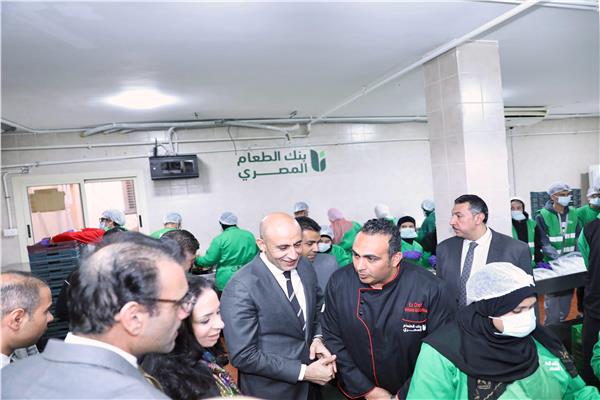 وزيرا التضامن الاجتماعي والتربية والتعليم يزوران مقر بنك الطعام المصري