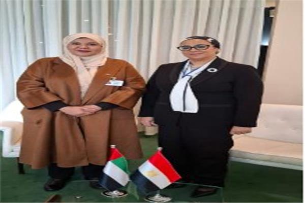 المستشارة أمل عمار تلتقى وزيرة الأسرة بالإمارات 