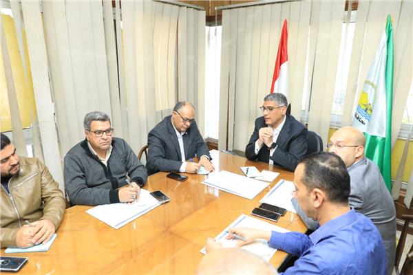 محافظ الجيزة: لا تهاون في ملف النظافة.. وحملات مكثفة لرفع كفاءة المنظوم