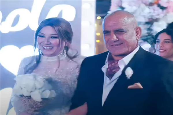 محمد لطفي يتزوج من انتصار في أجواء مبهجة 