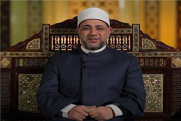 الدكتور أيمن أبو عمر، من علماء وزارة الأوقاف