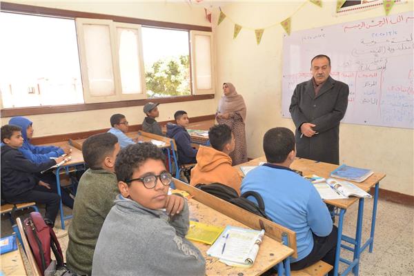 محافظ أسيوط 