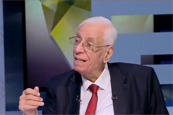 الدكتور حسام موافي، أستاذ طب الحالات الحرجة