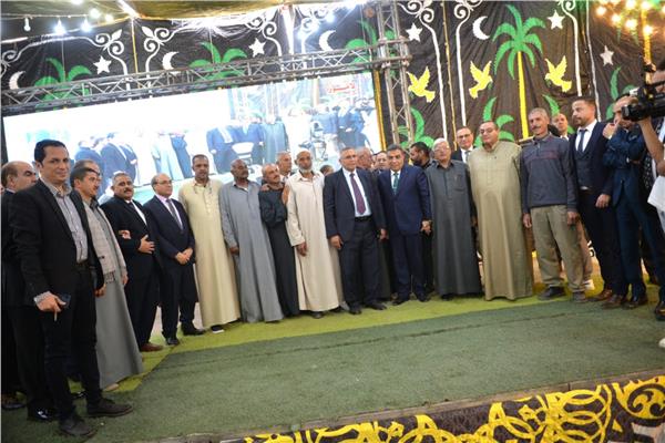 محافظ الدقهلية ورئيس حزب الوفد  يشهدان احتفالية الحزب الذهبية