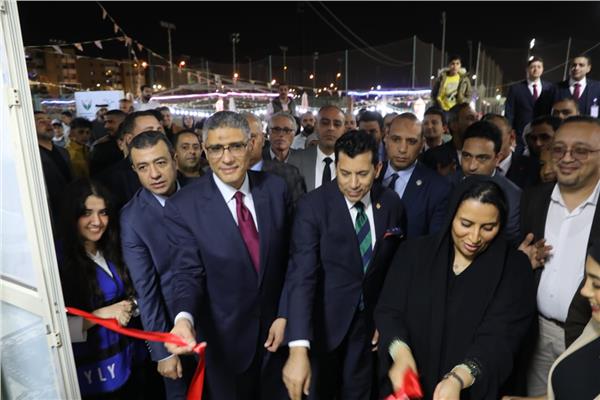 محافظ الجيزة يشهد احتفالية إفطار ٧٠٠٠ طفل يتيم 