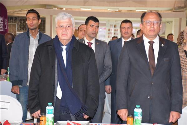 وزير التعليم العالي يشهد السحور السنوي لجامعة حلوان ويشيد بإبداعات الطلاب