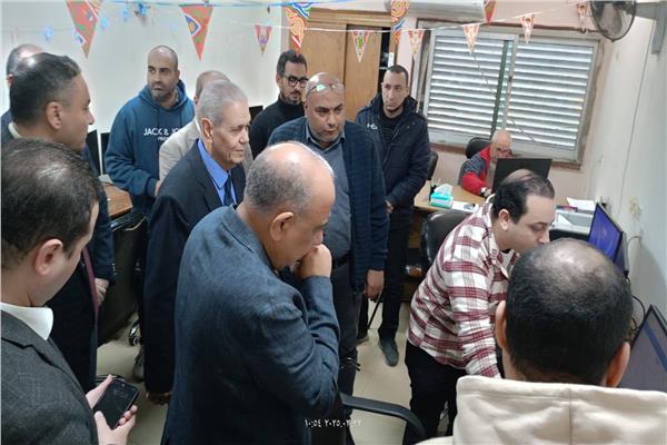 جانب من  زيارة الوزير 