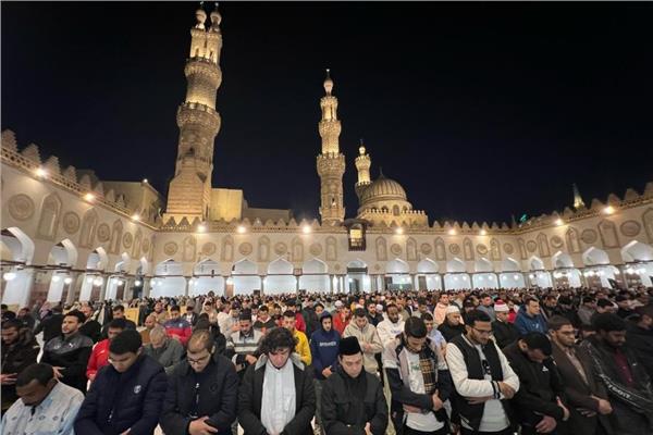 صلاتي العشاء والتراويح بالجامع الأزهر