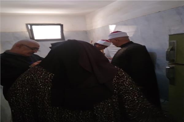 وزارة الأوقاف توزع لحوم صك الإطعام
