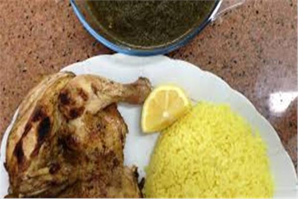 الدجاج المشوي مع الملوخية
