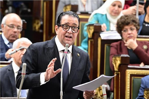 علاء عابد