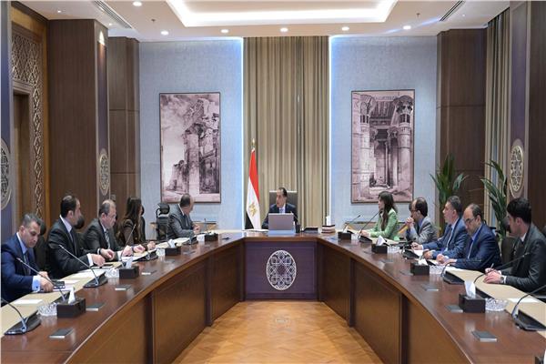 رئيس الوزراء يستعرض خطوات واجراءات الاستغلال الأمثل لمبني قصر القطن بالاسكندرية 
