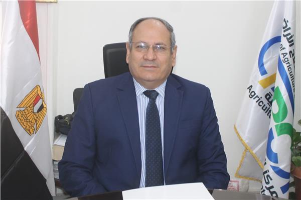 د عادل عبد العظيم رئيس مركز البحوث الزراعية