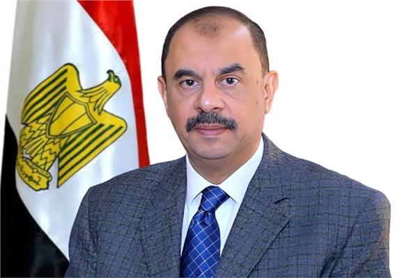 الدكتور عبدالفتاح سراج محافظ سوهاج