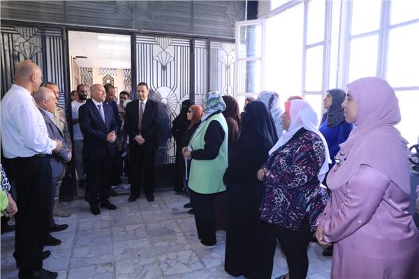 محافظ القاهرة يتفقد إدارات الديوان العام للمحافظة