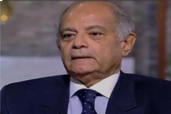  السفير حسين هريدي  مساعد وزير الخارجية المصري الأسبق