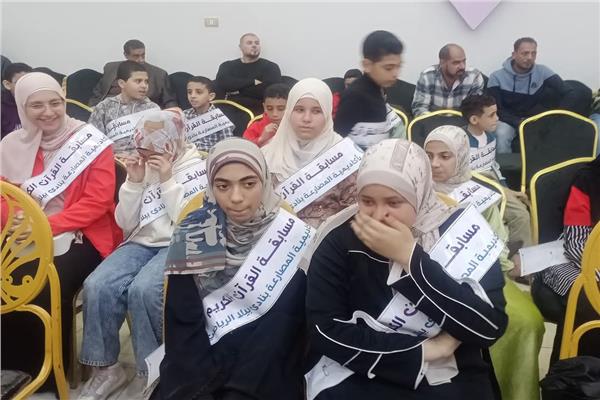 تكريم حفظة القرآن الكريم والأم المثالية
