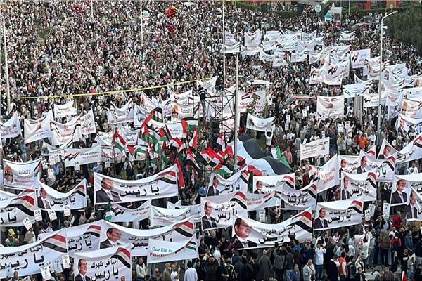 وقفات تضامنية  دعمًا للشعب الفلسطيني