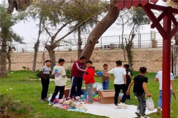 توافد المواطنين على حدائق