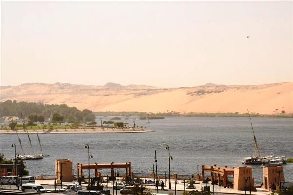 غلق حركة الملاحة النهرية