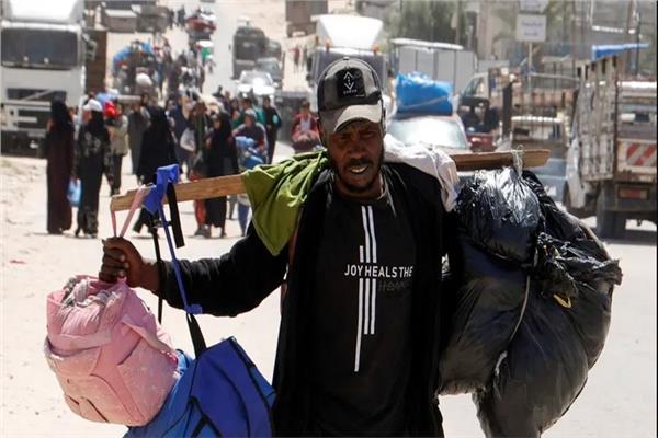استمرار نزوح الفلسطينيين عن منازلهم في غزة