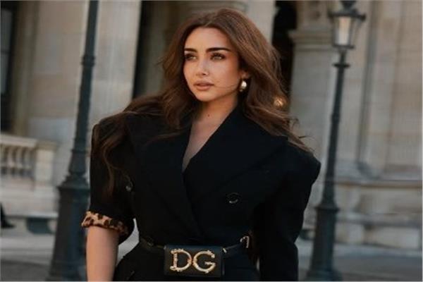 هنا الزاهد