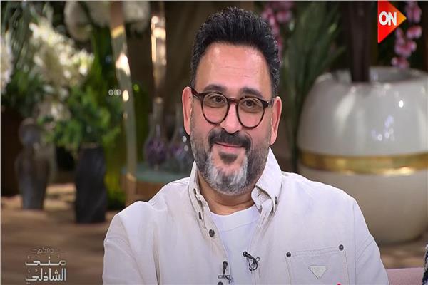 أكرم حسني
