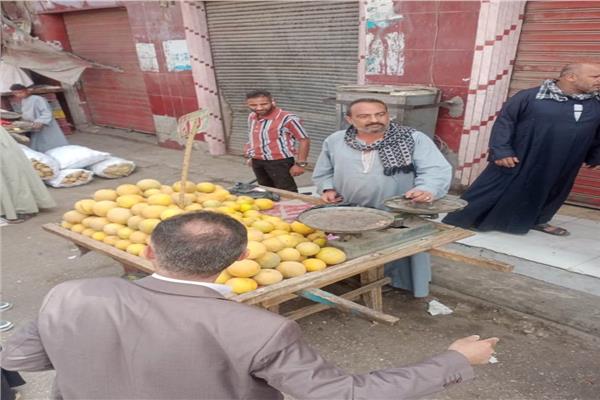 إزالة اشغالات وتعديات الباعة الجائلين 