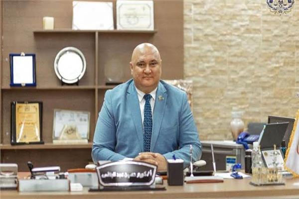 رئيس النقابة العامة للعاملين بالنيابات والمحاكم 