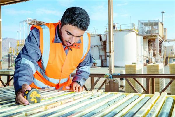 قطاع التعدين العُماني .. دور محوري في التنمية الاقتصادية والاجتماعية