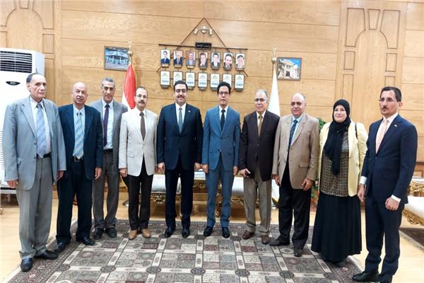 زيارة وزير التجارة العراقي لجماعة بنها