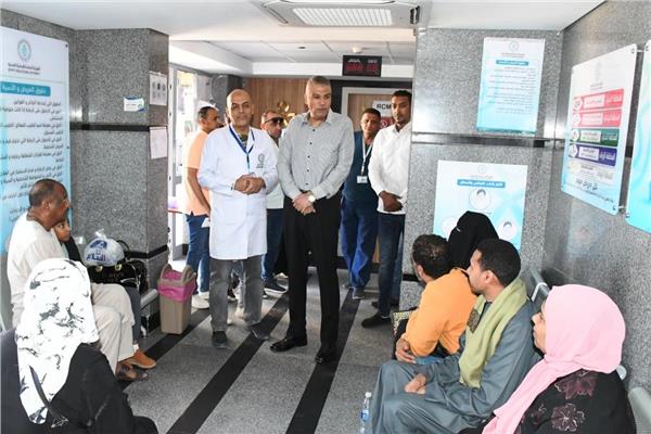 محافظ أسوان يطمئن على تقديم الخدمات الطبية والعلاجية للمواطنين بمستشفى المسلة