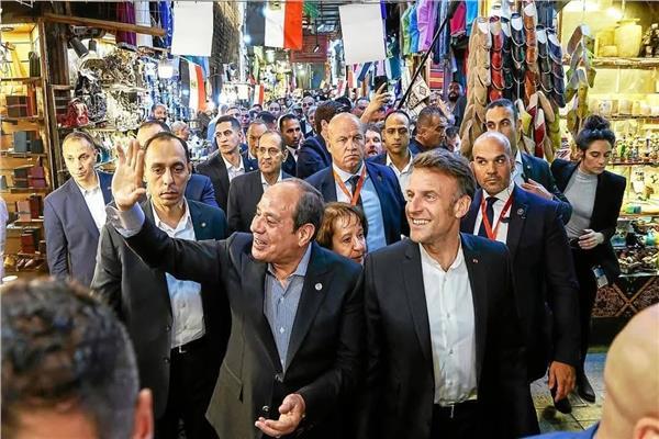 الرئيس عبدالفتاح السيسي ونظيره الفرنسي إيمانويل ماكرون