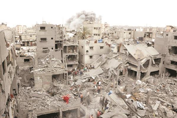 آثار القصف الإسرائيلى على حى الشجاعية 
