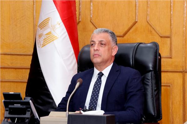 اللواء طيار أكرم محمد جلال محافظ الإسماعيلية