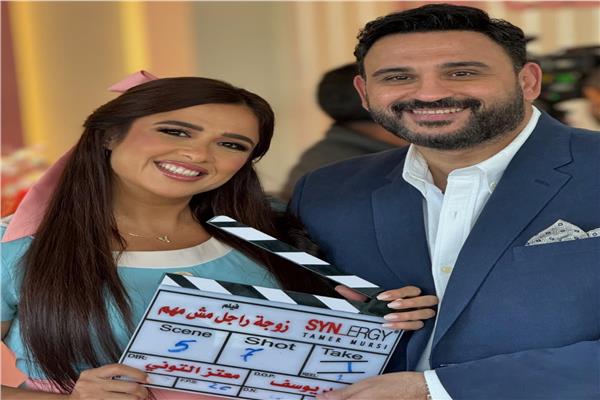 ياسمين عبدالعزيز و أكرم حسني 