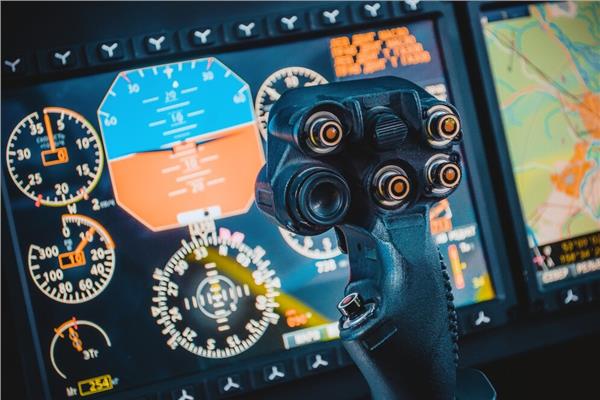 الاتصالات العسكرية والملاحة والتوقيت في SSC
