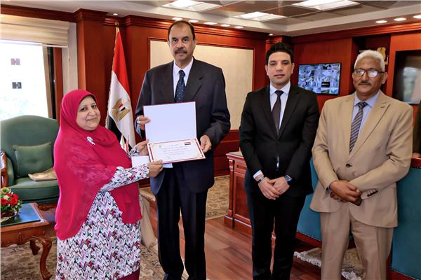 اللواء دكتور عبد الفتاح سراج محافظ سوهاج