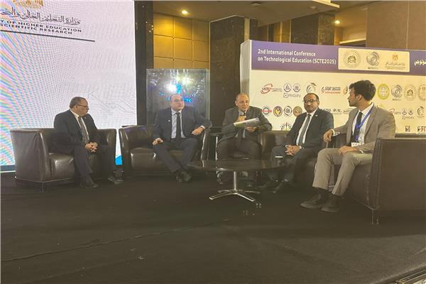 الدكتور عادل زين الدين رئيس جامعة طيبة التكنولوجية