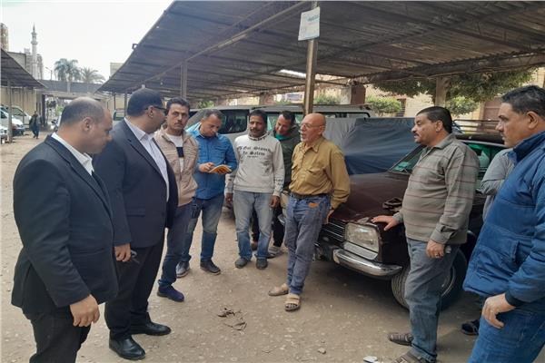 نائب محافظ الغربية  يتفقد مواقف السيارات