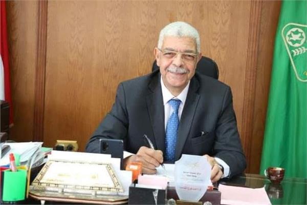 الدكتور أحمد فرج  القاصد رئيس جامعة المنوفية