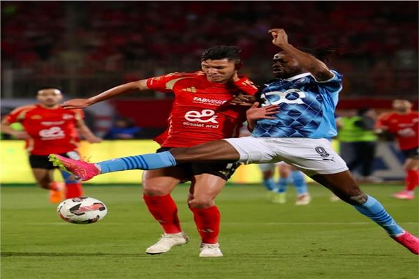 صورة من مباراة الأهلي وبيراميدز