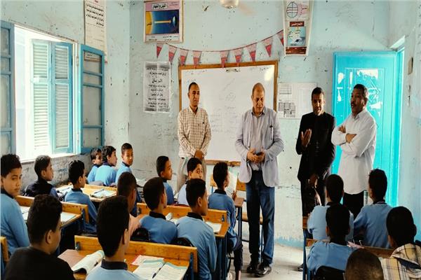 التواصل المجتمعي مع حالات الغياب المتكرر قبل الفصل