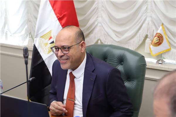 وزير العمل 
