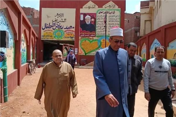 رئيس منطقة الغربية الأزهرية يتفقد الروضات المدرجة