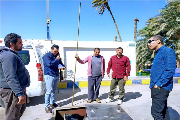 جانب من الرقابة التموينية على محطات الوقود اليوم بمحافظة سوهاج