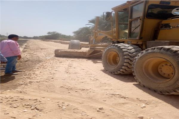 جانب من أعمال الرصف