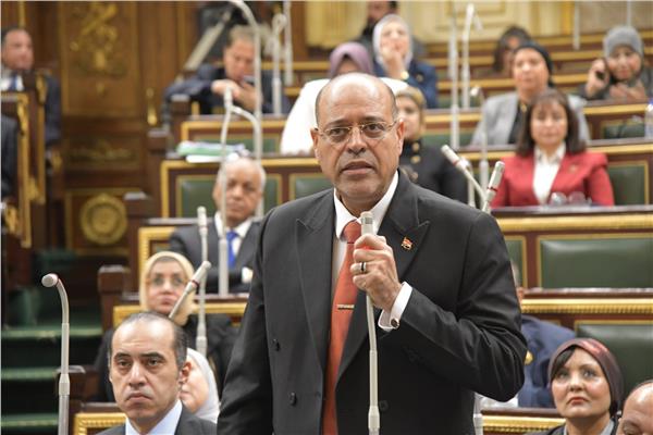  وزير العمل محمد جبران
